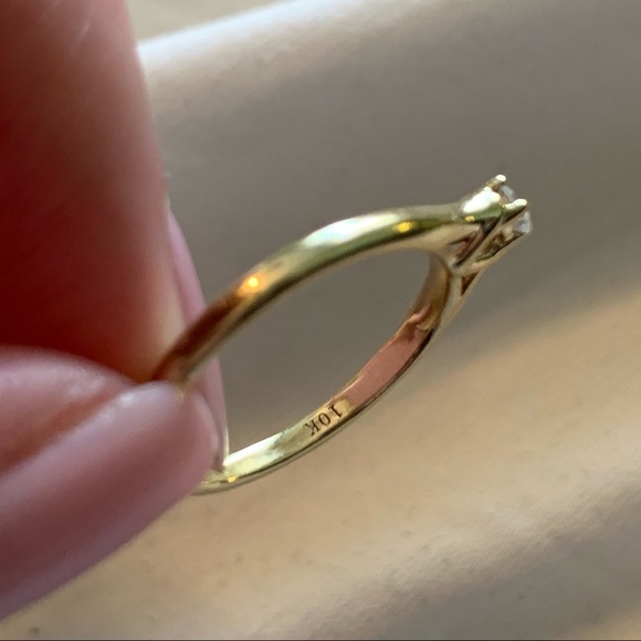 Diamond ring - Picture 4 of 5